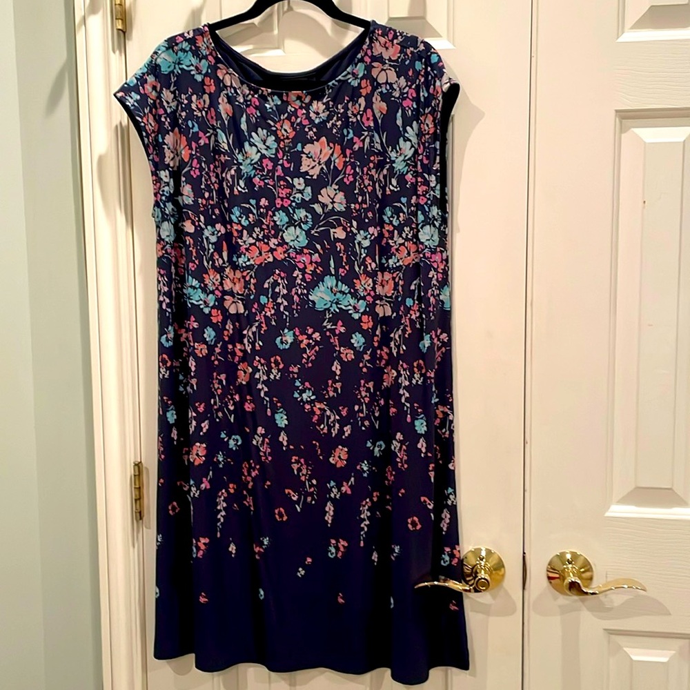 J. Jill Wearever Dress L Large Floral cap sleeve